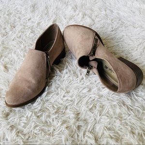 American Eagle short boots / loafers